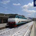 Noleggio con conducente e taxi per stazioni ferroviarie. Trasferimenti puntuali, autista dedicato, servizio 24/7. Prenota ora il tuo NCC
